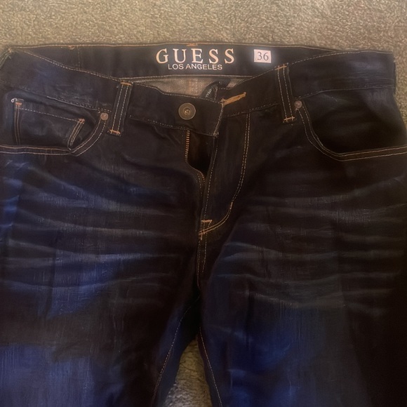 Guess Dark Blue Size 36 X 32 Straight Leg Jeans in Like New Condition - Picture 2 of 4